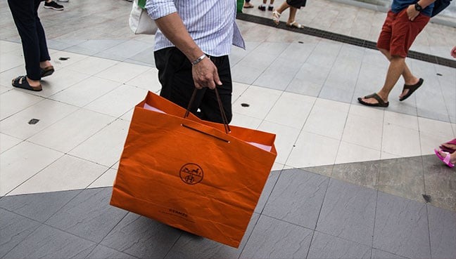 Un sac en papier Hermès